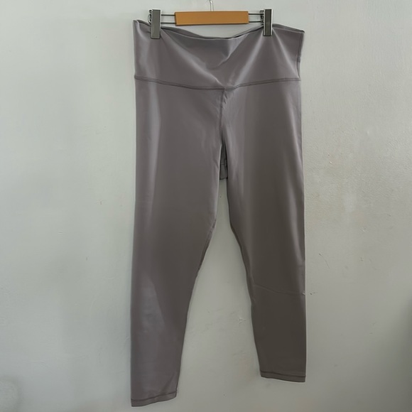 TNA ACTION LEGGINGS - Picture 10 of 14